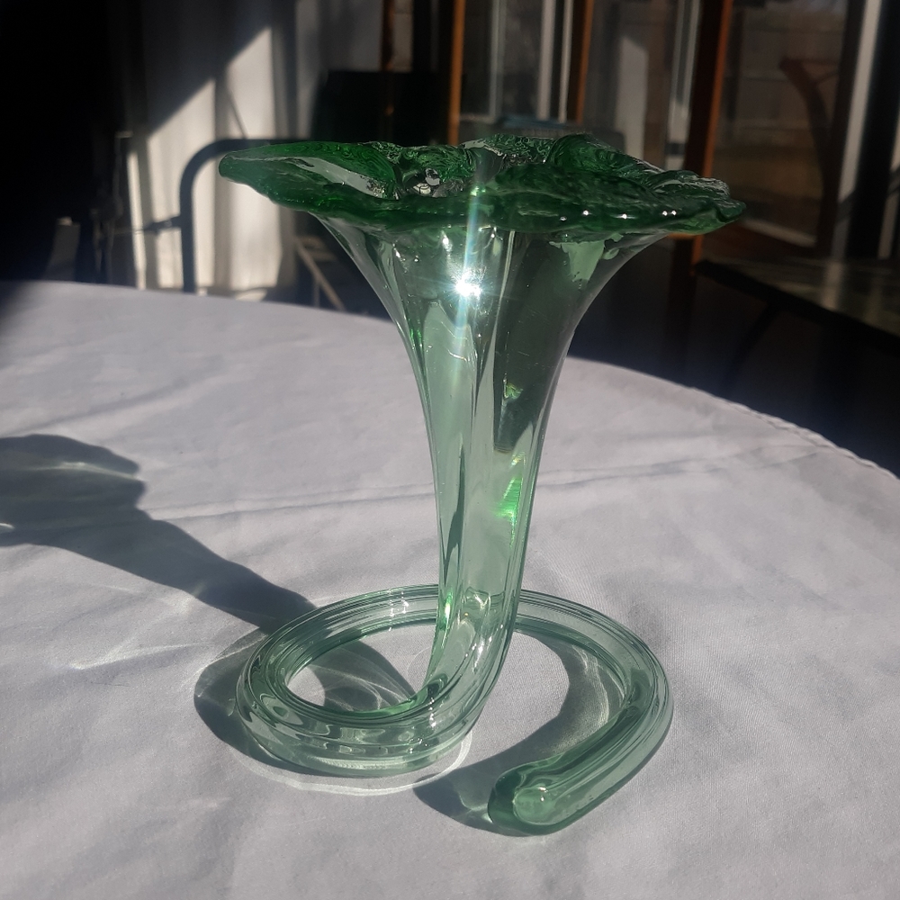 Trumpet/Tulip sooner vase Green Glass